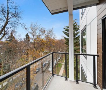 West Garneau — 2 Bed 2 Bath - D2 - Photo 6