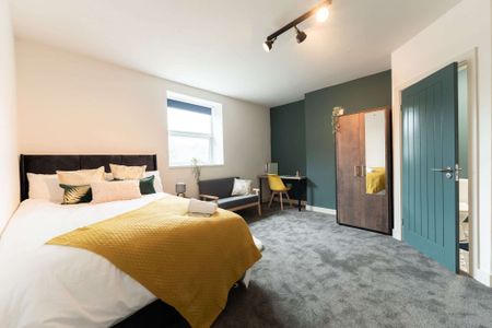 😁 Modern HMO in a great location 😁 Room 3 - Photo 2