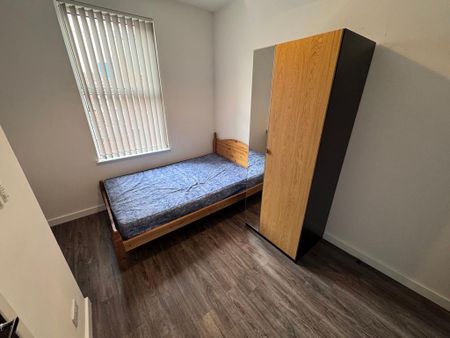 1 bedroom in a house share to rent - Photo 5