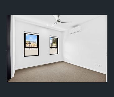 3203/4 Oaky Crk Rd, Coomera, Qld 4209 - Photo 1