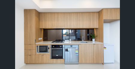 Spacious one-bedroom apartment in Trinity at Washington Park - Photo 3