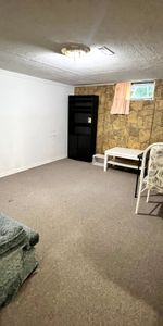 For Lease - 230 axminster Drive, Richmond Hill, Ontario - Photo 3