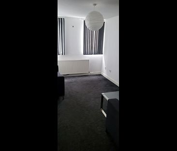 Room in a Shared Flat, Ash Grove, M14 - Photo 6