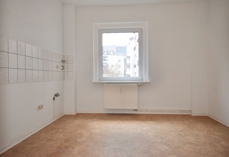 2-Raum • Laminat • Tageslichtbad mit Wanne • Stellplatz • Kaßberg • TOP • Anschauen & Mieten - Photo 4