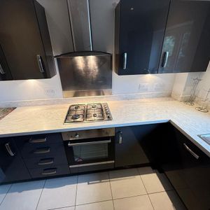 3 bedroom terraced house to rent - Photo 2