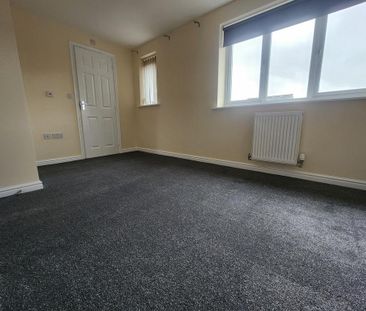 3 bedroom detached house to rent - Photo 3