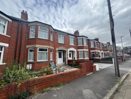 3 bedroom terraced house to rent - Photo 4
