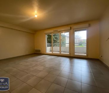 Location Appartement 3 pièces 75m² CHATEAURENARD 13160 - Photo 2