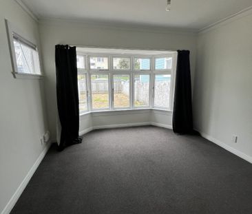 74 Daniell Street, Newtown - Photo 2