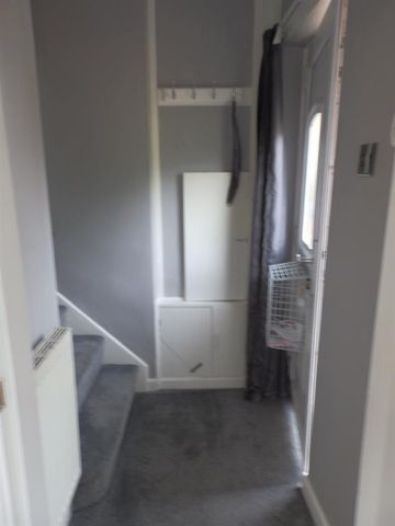 3 bedroom House To Let - Photo 4