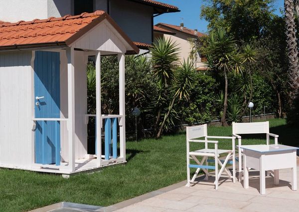 via Pietro neni, 7, Forte dei Marmi, Tuscany 55042