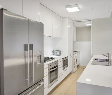 SELF CONTAINED & AIR CONDITIONED TWO BEDROOM UNIT IN "ASPEX" OVERLO... - Photo 6