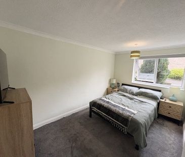 Stratford court, Westbury on Trym - Photo 1