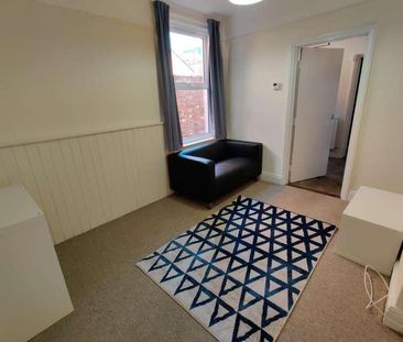 Ground Floor Flat, Polsloe Road, EX1 - Photo 5