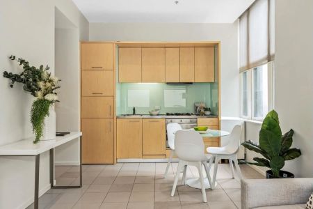 Unit 22/187 Collins Street, Melbourne. - Photo 2