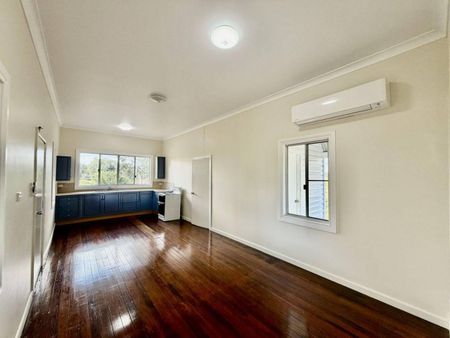 Three Bedroom Farm House - Photo 4