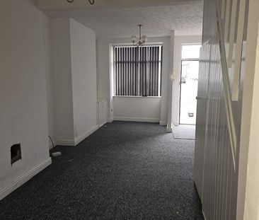 2 Bed Terraced House, Matthew Street, CH44 - Photo 4