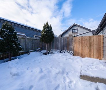 For Lease - 24 Duke Street Unit# 1, Brantford, Ontario - Photo 2