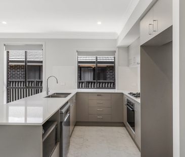 7 Buduwangung Street, Austral, NSW 2179 - Photo 6