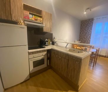Location Appartement 3 pièces 44m² - Photo 4
