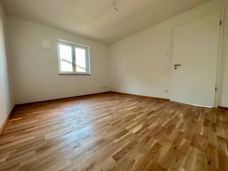 Moderne 3 Zimmer Neubauwohnung mit großem Garten - Photo 3