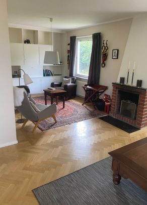 Villa i Danderyd - Foto 1