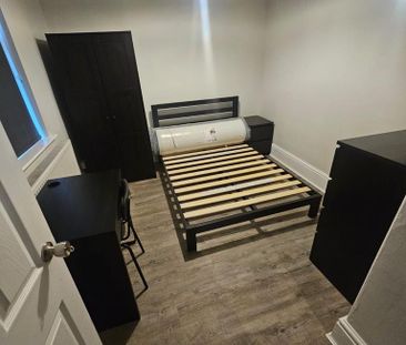 2 bedroom ground floor flat to rent - Photo 2