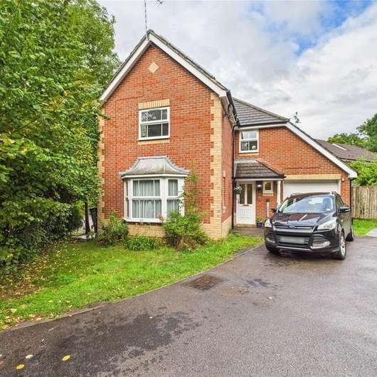 Hitherhooks Hill, Binfield, Berkshire, RG42 - Photo 1