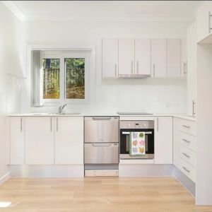 Stylish Villa-Style Living in a Peaceful and Convenient Location - Photo 2
