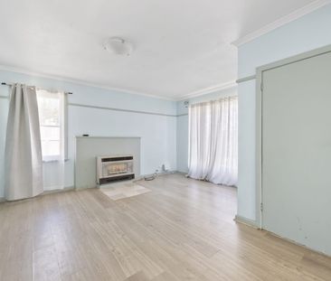 Charming Family Home in Wendouree - Perfect for You! - Photo 1