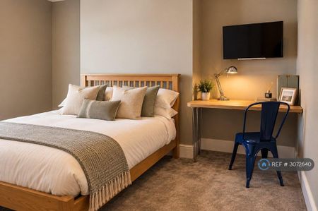 5 bedroom terraced house to rent - Photo 3