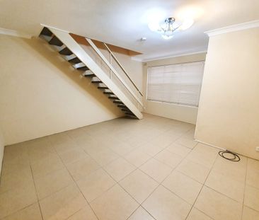 Handy Location! - Photo 2