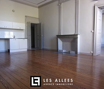 BEL APPARTEMENT BOURGEOIS - Photo 3