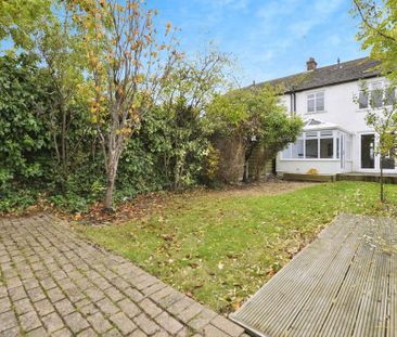 3 bedroom semi-detached house to rent - Photo 2