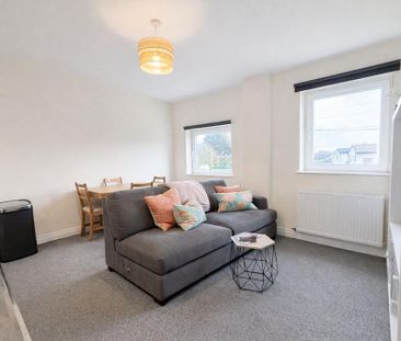 2 bedroom flat to rent - Photo 5