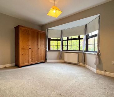 2 bedroom end of terrace house to rent - Photo 5