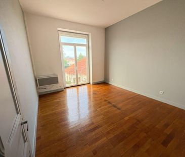 Location Appartement 3 pièces 54m² LE COTEAU 42120 - Photo 2