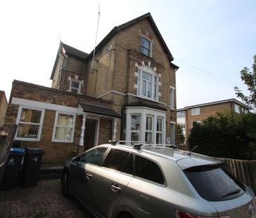 One Bedroom Maisonette – Kingston (Clifton Road, KT2) - Photo 5