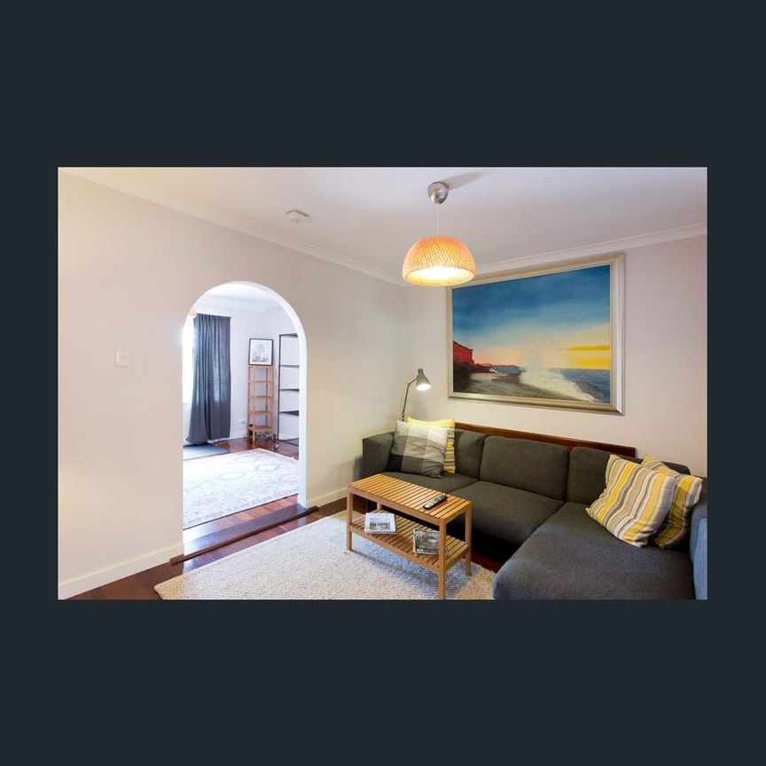 Live the South Fremantle Lifestyle - Photo 1