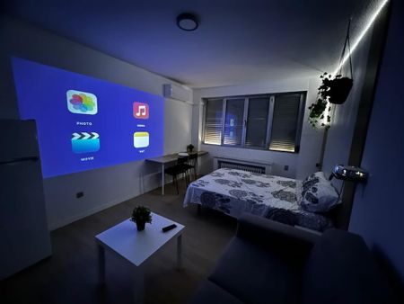 Paseo de la Virgen del Puerto, Madrid, Community of Madrid - Photo 4