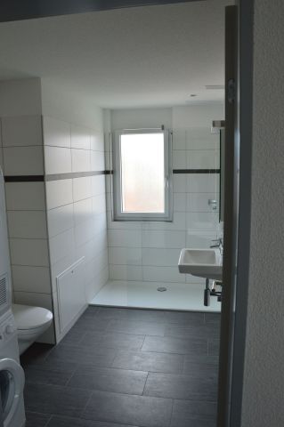 2.5 Zimmer, 75 m², 1. Stock - Photo 3