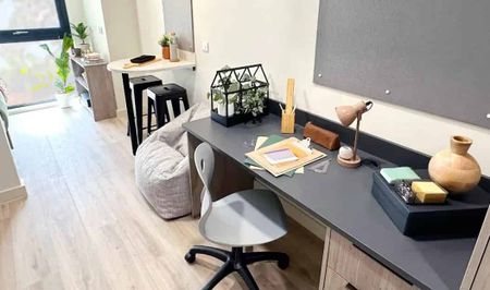 Penthouse Deluxe Studio - Photo 3