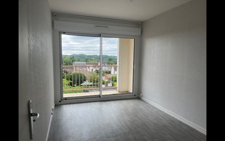 Location Appartement 4 pièces 80 m² La Châtre - Photo 5