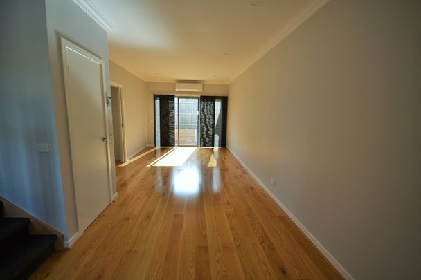 2 Jayde Close, Lilydale - Photo 1