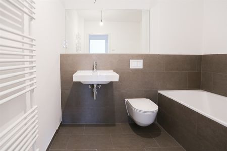 Familienfreundlich, barrierefrei und mit zwei Balkonen - 4-Zi.-Wohnung mit toller Ausstattung - Photo 3