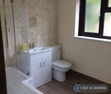 3 bedroom detached house to rent - Photo 3