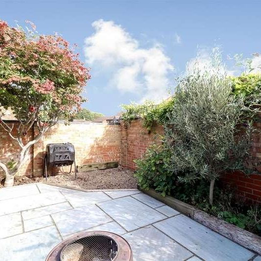 Apple Orchard, Prestbury, GL52 - Photo 1
