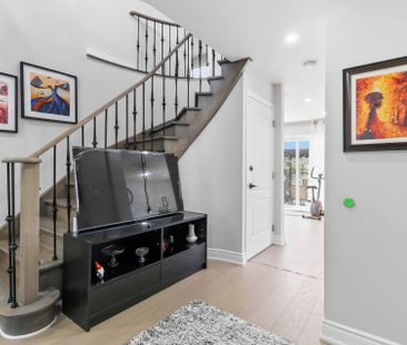 For Lease - 87 Marita Place Unit# Main & Upper Flr, Vaughan, Ontario - Photo 3