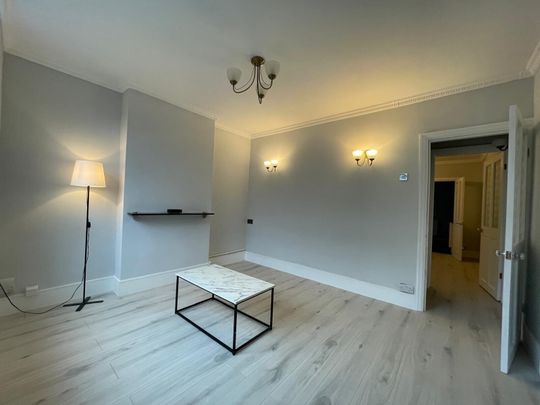 Tuddenham Avenue, Ipswich - Photo 1