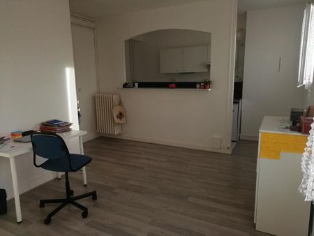 Location appartement 1 pièce 31.07 m2 à Tours - Photo 2